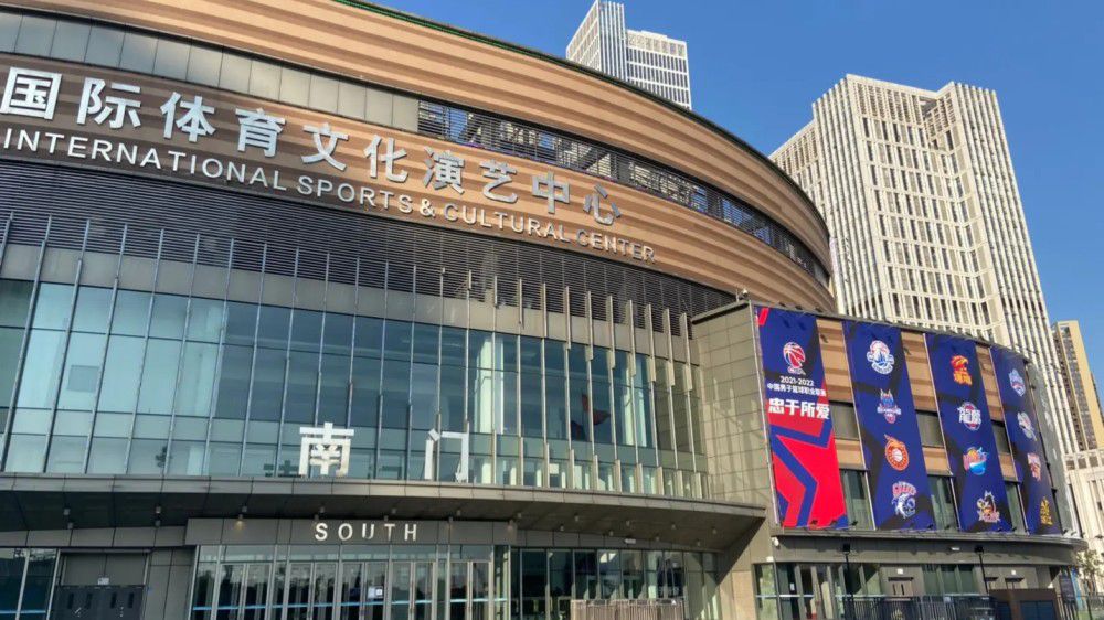 上半场哈弗茨连场破门，随后28分钟不到前场的其余4人热苏斯、萨卡、马丁内利、厄德高齐开花；下半场若日尼奥点射破门，阿森纳6-0大比分战胜朗斯，提前一轮锁定小组第一，晋级欧冠16强。
